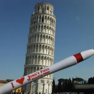 the leaning tower of pisa