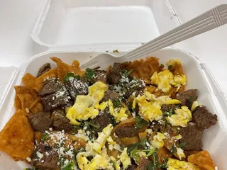 Los Chilaquiles Mexican Grill