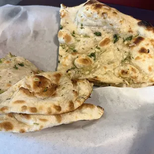 Garlic naan
