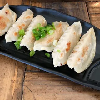Gyoza
