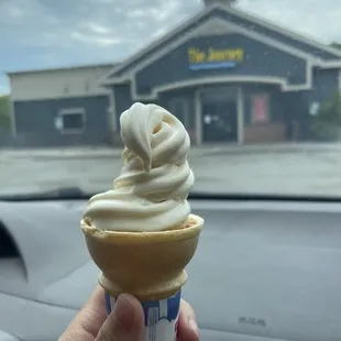 Soft serve ice cream