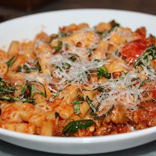 For Handmade Fresh Pasta we had the Amatriciana made with Bicicleta, Roasted Peppers, Sausage, Tomato, Marjoram, Kale.