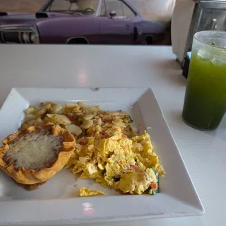 Huevos a la Mexicana Breakfast