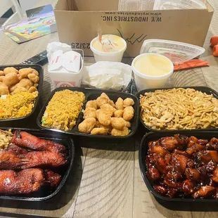 Bourbon chicken, sweet and sour chicken, Chicken Lo Mein Combination Platter, fried rice, 15. Egg Drop Soup, Rice (Steamed)