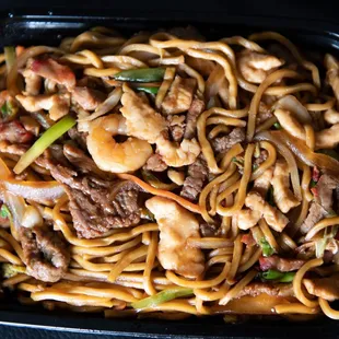 Combination Lo Mein