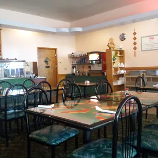 Part of the main dining area...they have booths along the wall we were sitting in