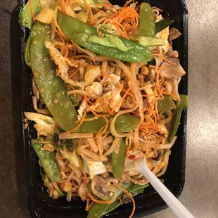Vegetable pad thai
