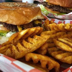 Bacon avocado burger