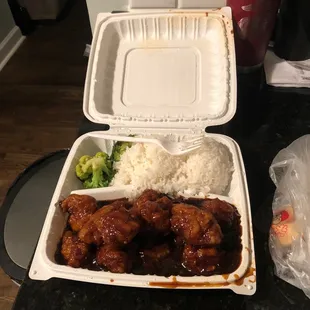 General Tso&apos;s Chicken (C5)