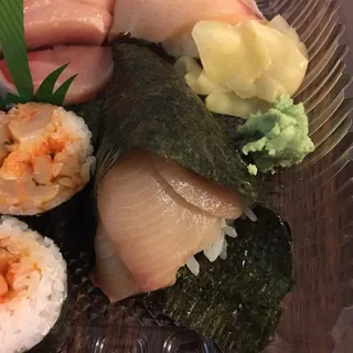 Hamachi Hand Roll