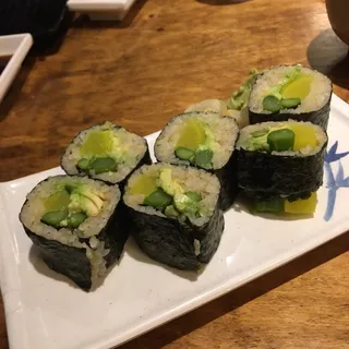 Avo-Asparagus Roll