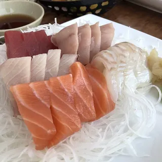 Sashimi Deluxe Dinner