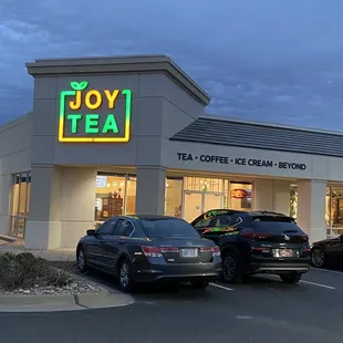 Joy Tea Night View.  Come have a sit and enjoy drink inside with friendly atmosphere.
