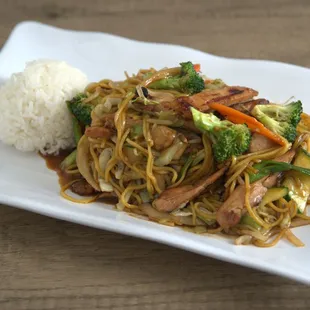 Chicken Yakisoba