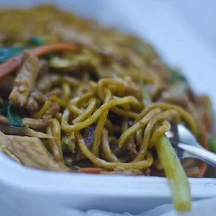 Chicken Lo Mein