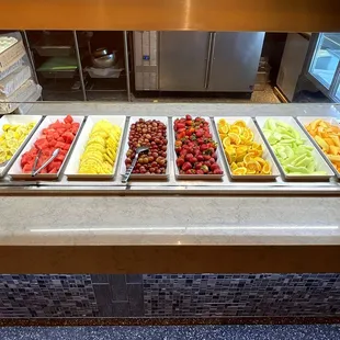 Extensive Fruit Bar