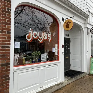 Joya&apos;s exterior