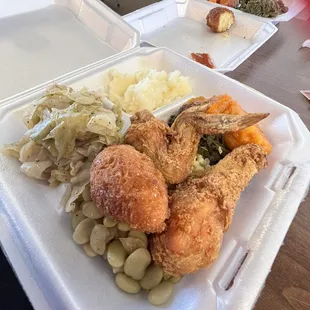 food, chicken wings and fried chicken