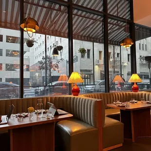 Coooooooozy dining room