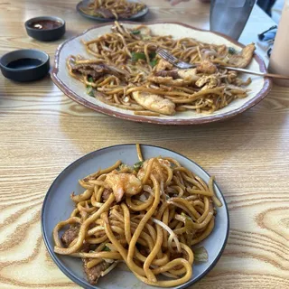 Combination Chow Mein