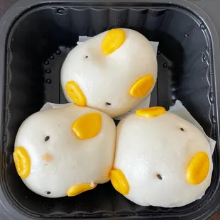 T5 Egg Custard Buns