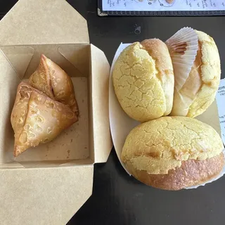 C4 Vegetarian Samosas