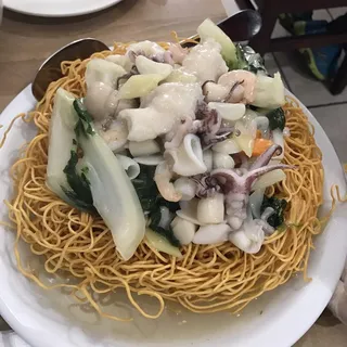 Seafood Pan Fried Noodle
