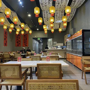 the interior of a chinese restaurant