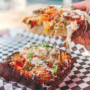 Sweet heat pineapple. IG: @sherryeatworld