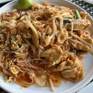 Chicken pad Thai