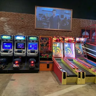 Tons of games.