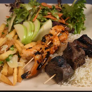 Skewer plate with sirloin and shrimp