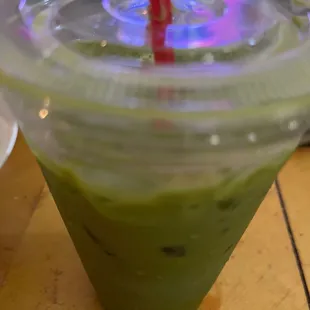 Ice green milk tea