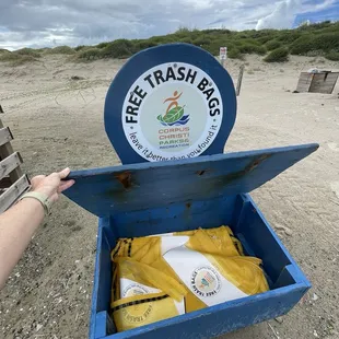 Free trash bags to keep the beach clean
