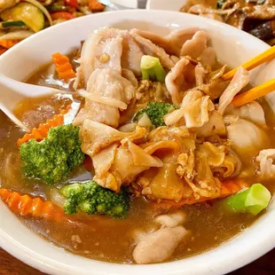 Rad Nah Noodles soup