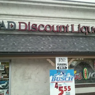the front of a liquor store