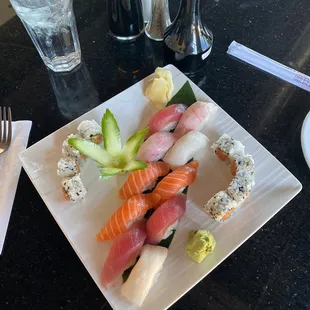 Sushi deluxe