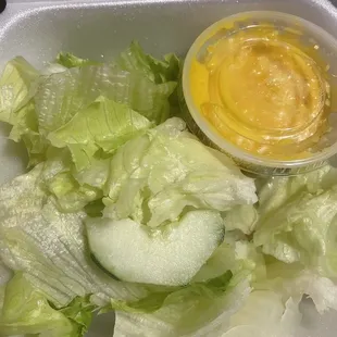 A very sad and tiny House "Salad"