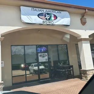 Too many choices in town, don't bother.