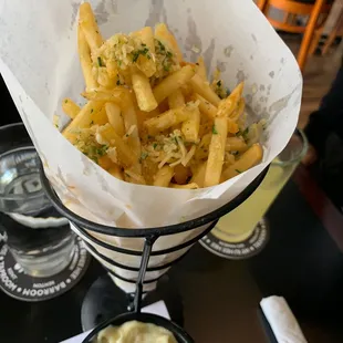 Garlic fries