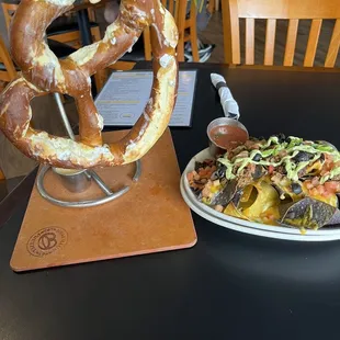 Soft pretzel &amp; mini nachos