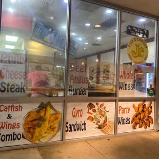 the outside of a restaurant