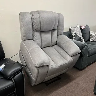 Assisted lift-up chair