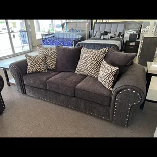 Sofa &amp; Loveseat in Brown