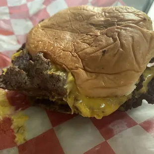 Double Smash Cheeseburger