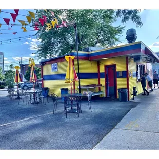 Jr&apos;s Red Hots. (Armitage/Western)Clean Place Great Food Super Location. Open to Midnight.Parking/Seating Area the Back.