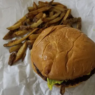 Beyond Burger w/ Fresh cut fries