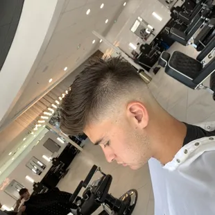 Mid low fade