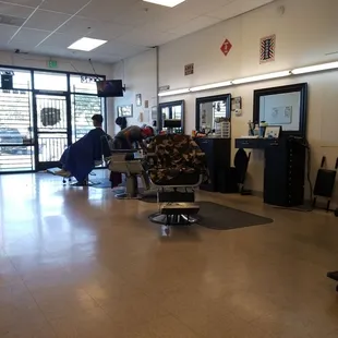 Bout ta Catch a FADE!! Haha.. Inna NOT so Boyz in the Hood sorta way!!