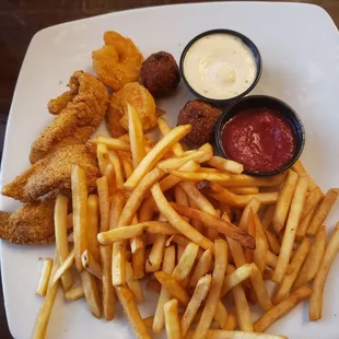Catfish, shrimp and fries